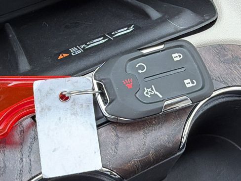 Used 2021 GMC Acadia Denali w/ Denali Ultimate Package image 29