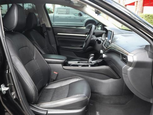 Used 2022 Nissan Altima 2.5 SL FWD image 40