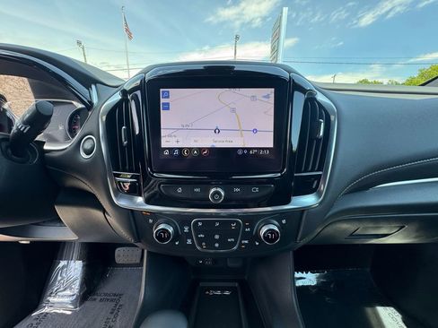 Used 2023 Chevrolet Traverse Premier AWD/4WD image 27