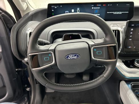 New 2027 Ford Expedition Platinum AWD/4WD image 15