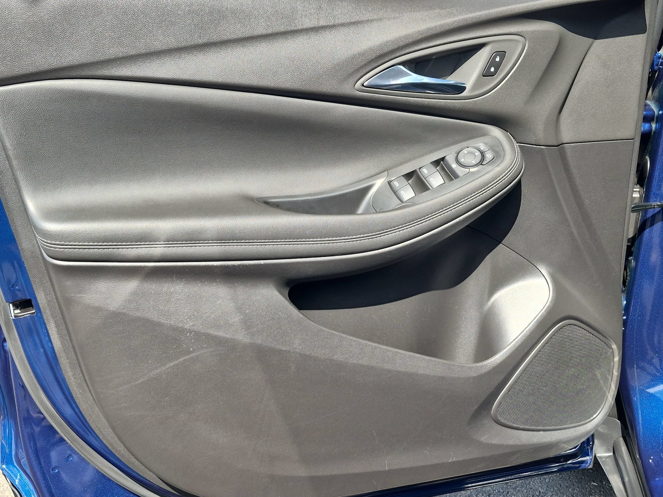 Certified 2023 Buick Encore GX Preferred w/ Cold Weather Comfort Package FWD image 21