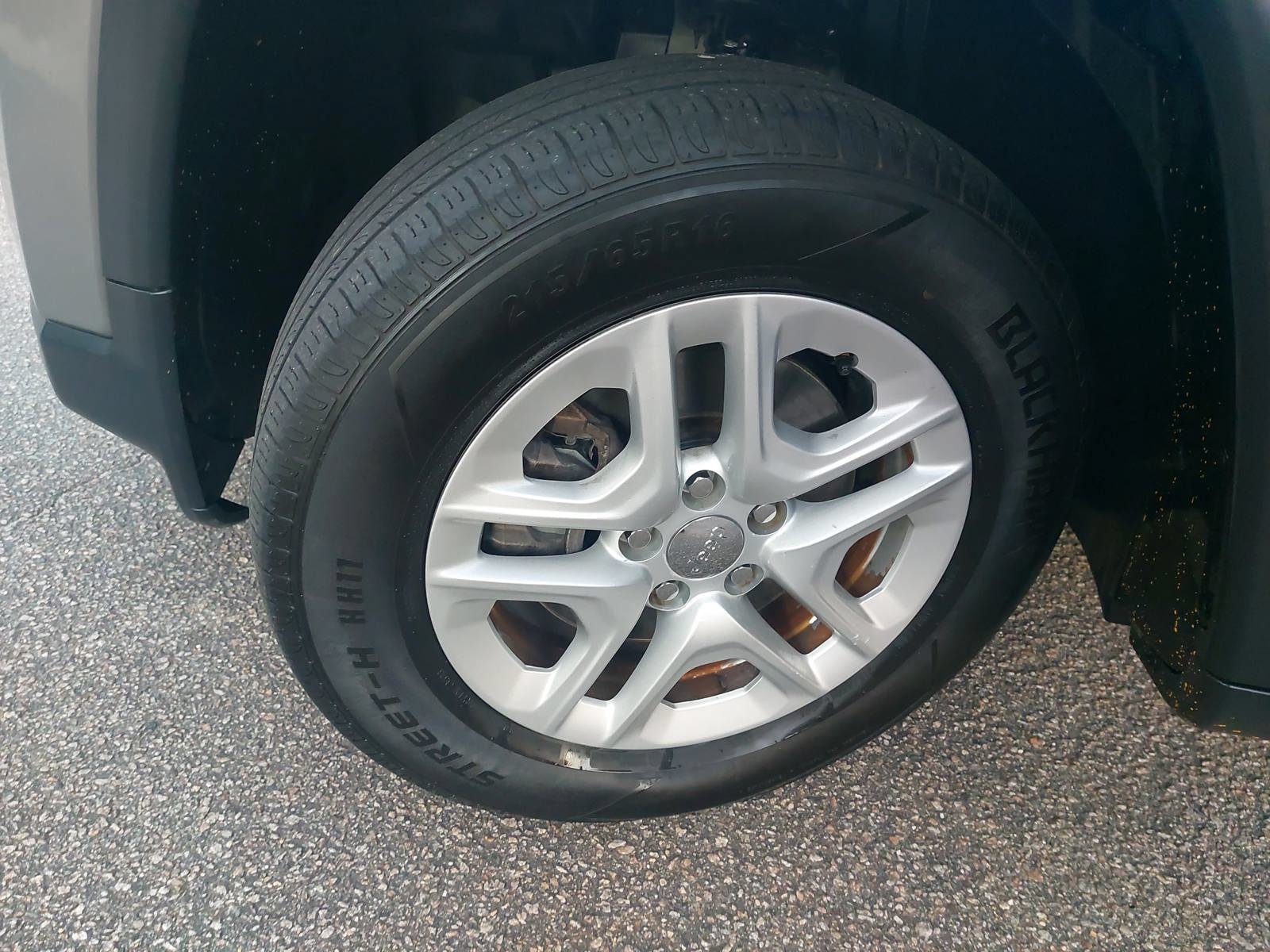Used 2017 Jeep Compass Sport FWD image 30