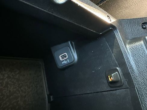 Used 2023 Jeep Gladiator Mojave w/ Cold Weather Group image 19