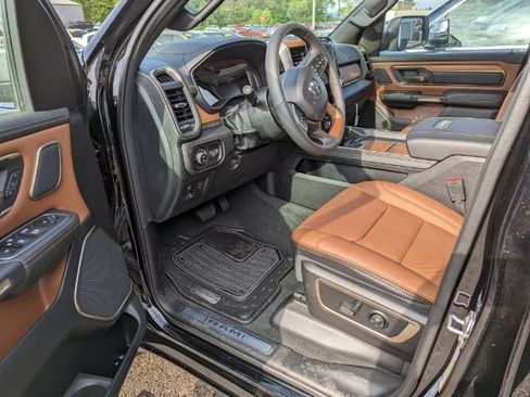 Used 2023 RAM 1500 Limited AWD/4WD image 24