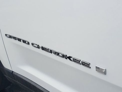 Used 2024 Jeep Grand Cherokee L Limited w/ Luxury Tech Group II AWD/4WD image 35