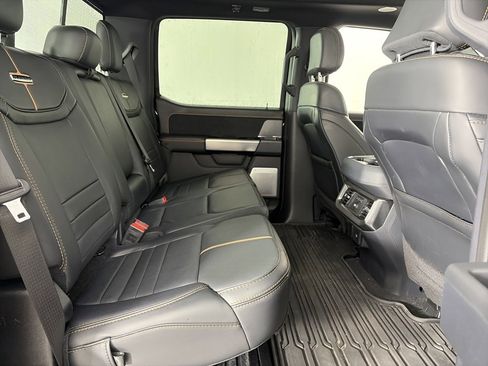 Used 2024 Ford F350 Platinum w/ FX4 Off-Road Package image 30