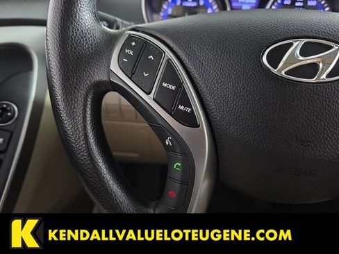 Used 2013 Hyundai Elantra GT FWD image 15
