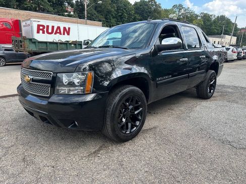 Used 2012 Chevrolet Avalanche LT w/ All-Star Edition AWD/4WD image 3
