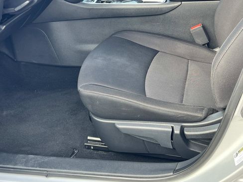 Used 2022 Nissan Sentra SV image 16