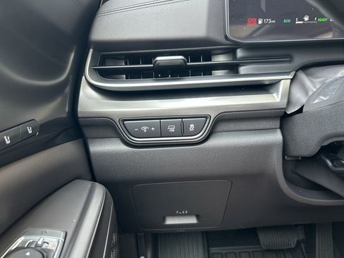 New 2027 Kia Carnival SX w/ Dark Edition Package FWD image 29