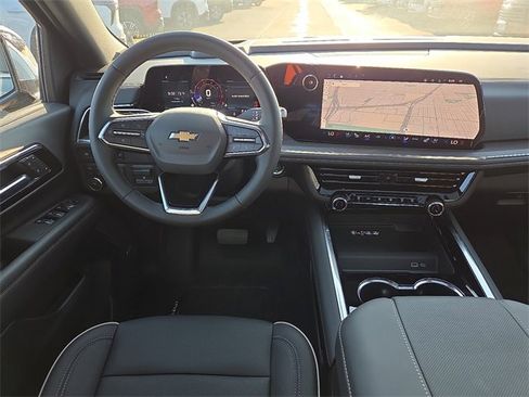 New 2026 Chevrolet Suburban Premier w/ Sun And Tow Package image 9