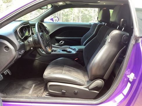 Used 2016 Dodge Challenger R/T Scat Pack w/ Leather Interior Group RWD image 30