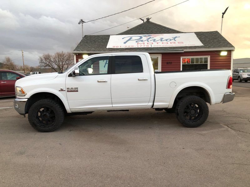 Used 2017 RAM 2500 Laramie AWD/4WD image 3