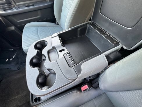 Used 2016 RAM 1500 Express AWD/4WD image 32