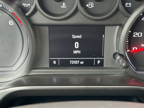 Used 2020 Chevrolet Silverado 1500 Custom w/ Custom Value Package image 31