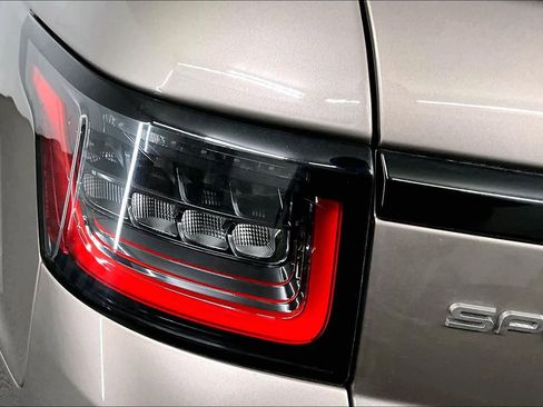 Used 2022 Land Rover Range Rover Sport HSE Silver Edition image 27