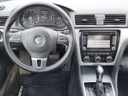 Used 2012 Volkswagen Passat 2.5 SE image 26
