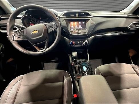 Used 2023 Chevrolet TrailBlazer LT FWD image 7