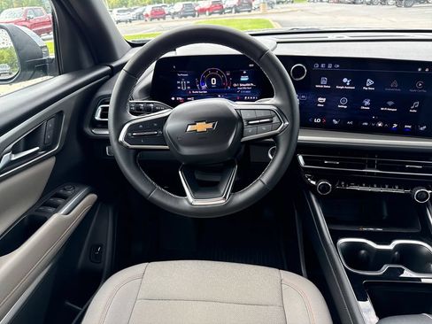 Certified 2024 Chevrolet Traverse LT w/ LPO, Floor Liner Package AWD/4WD image 12
