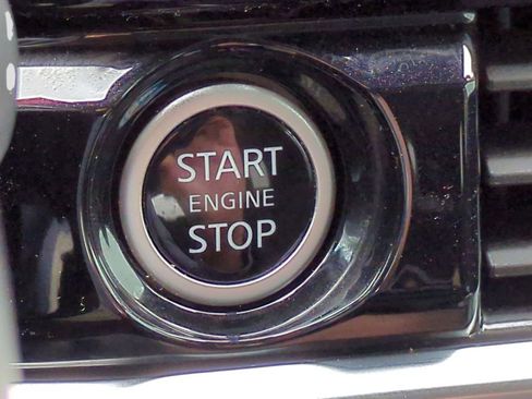 Certified 2023 Nissan Pathfinder SV w/ SV Premium Package image 23