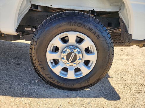 Used 2024 Ford F250 XLT image 10