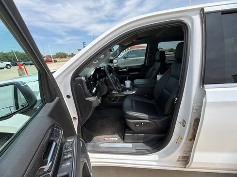 Used 2024 Chevrolet Silverado 1500 LTZ AWD/4WD image 20