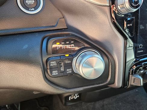 Used 2023 RAM 1500 Laramie AWD/4WD image 28