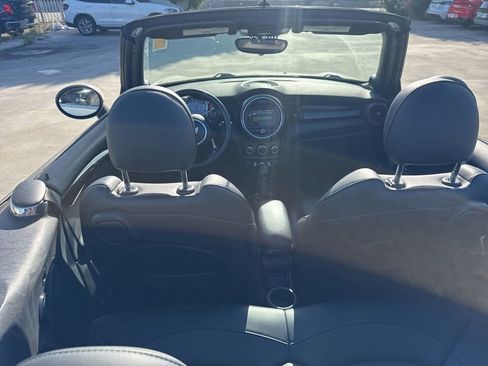 Used 2017 MINI Cooper S image 17