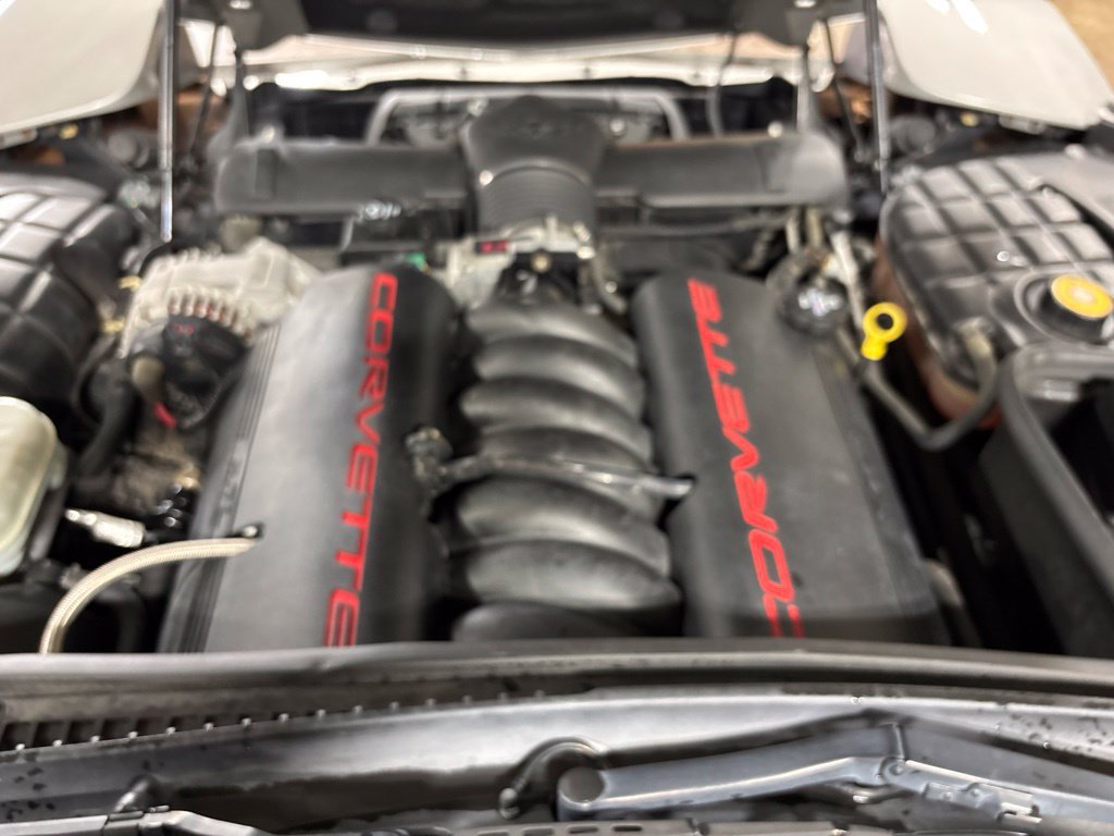 Used 2004 Chevrolet Corvette Convertible w/ Preferred Equipment Group RWD image 27