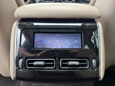Used 2023 Lincoln Aviator Grand Touring w/ Equipment Group 301A AWD/4WD image 21