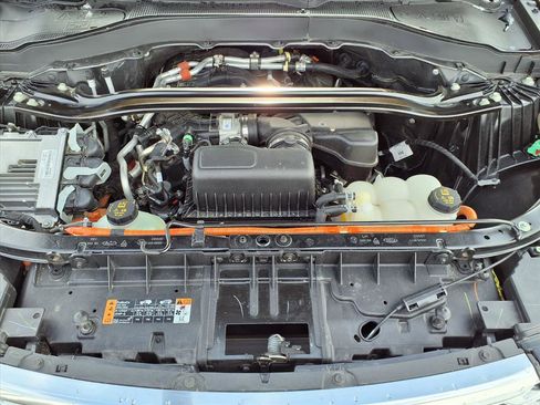 Used 2023 Ford Explorer Platinum w/ Technology Package image 31