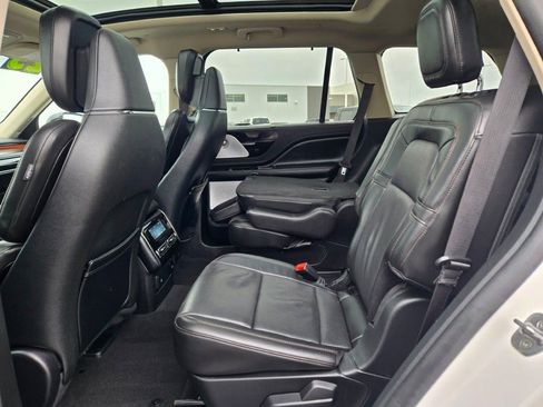 Used 2023 Lincoln Aviator Reserve w/ Equipment Group 201A image 18