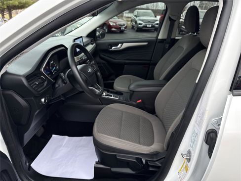 Used 2021 Ford Escape SE FWD image 9