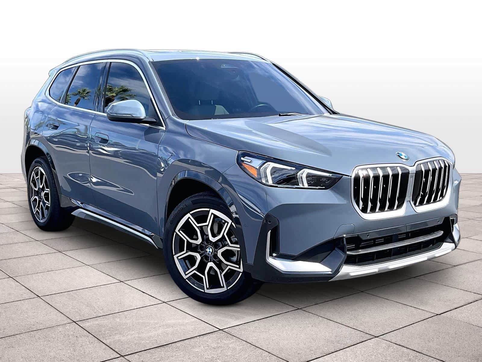 Used 2025 BMW X1 xDrive28i w/ Convenience Package AWD/4WD image 2