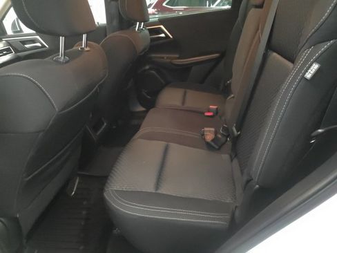 Used 2022 Mitsubishi Outlander ES image 14