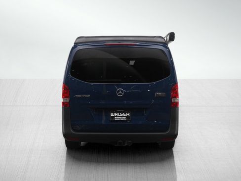 Used 2021 Mercedes-Benz Metris Passenger image 4