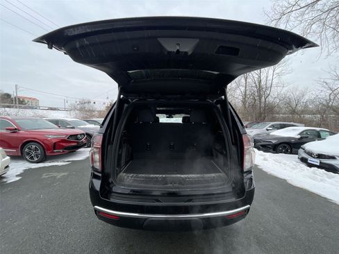 Used 2021 Chevrolet Tahoe LT w/ LT Signature Package image 24