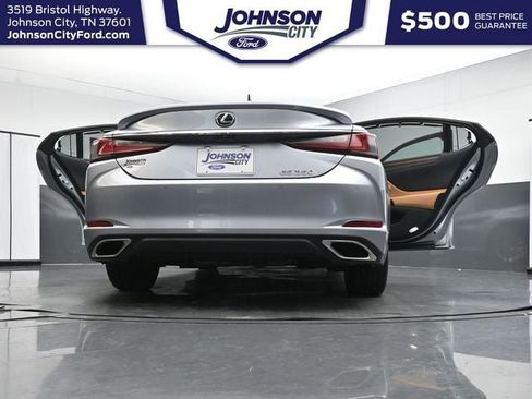 Used 2022 Lexus ES 350 Ultra Luxury w/ Accessory Package FWD image 39