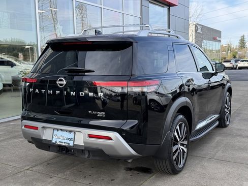 Used 2025 Nissan Pathfinder Platinum w/ Cargo Package image 7