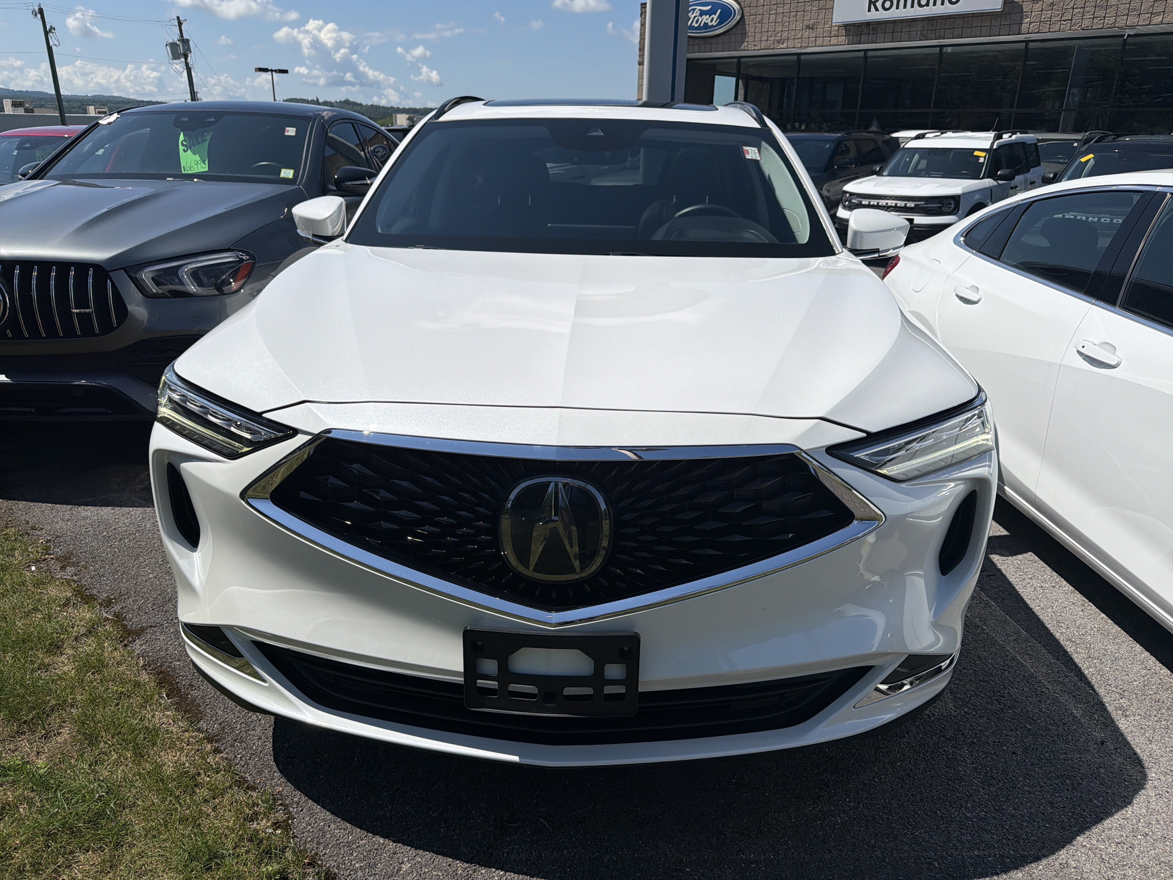 Used 2022 Acura MDX SH-AWD image 3