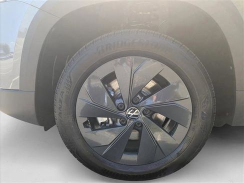 New 2025 Volkswagen Taos S image 10