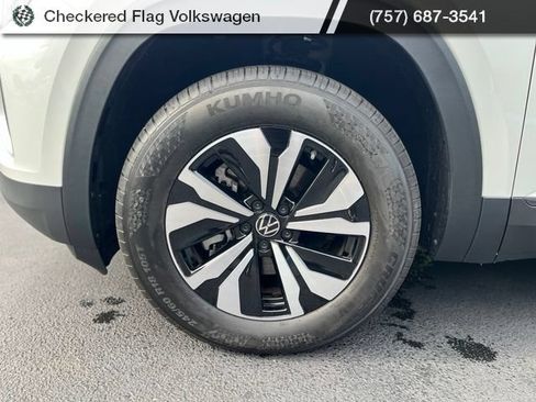 Used 2026 Volkswagen Atlas SE AWD/4WD image 5