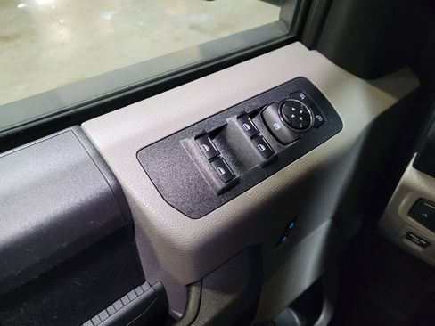 Used 2020 Ford F150 XL w/ Equipment Group 101A Mid AWD/4WD image 27