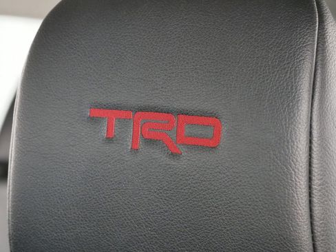 Used 2024 Toyota 4Runner TRD Off-Road Premium image 7