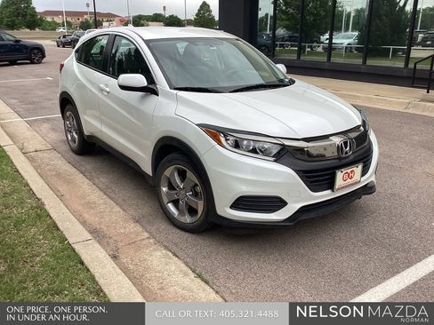 Used 2022 Honda HR-V LX image 3