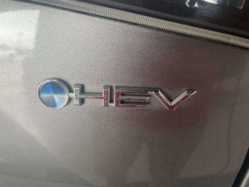 Used 2025 Toyota Highlander Limited AWD/4WD image 46