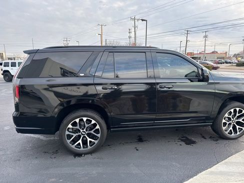 Used 2023 Cadillac Escalade Sport w/ LPO, ONYX Package image 6