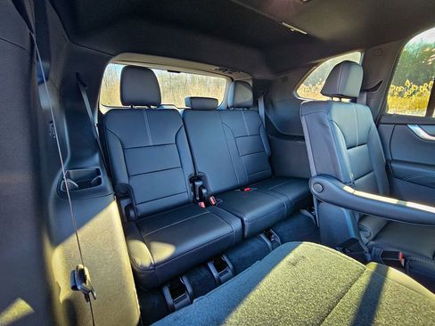 New 2026 GMC Acadia Elevation w/ Elevation Premium Package image 39