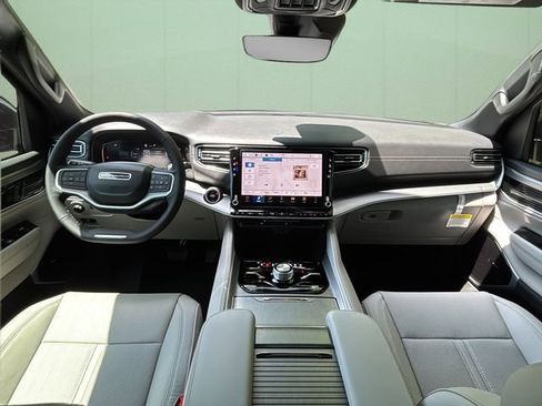 New 2026 Jeep Grand Wagoneer L Limited AWD/4WD image 20