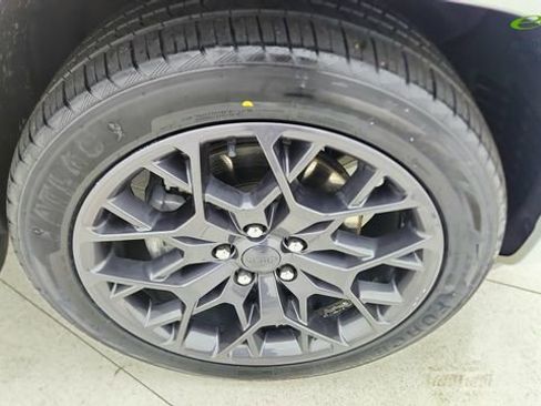 Used 2023 Jeep Grand Cherokee L Summit AWD/4WD image 59